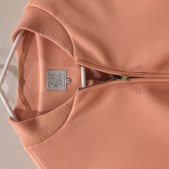 Bomber jacket - Picture 2 of 6